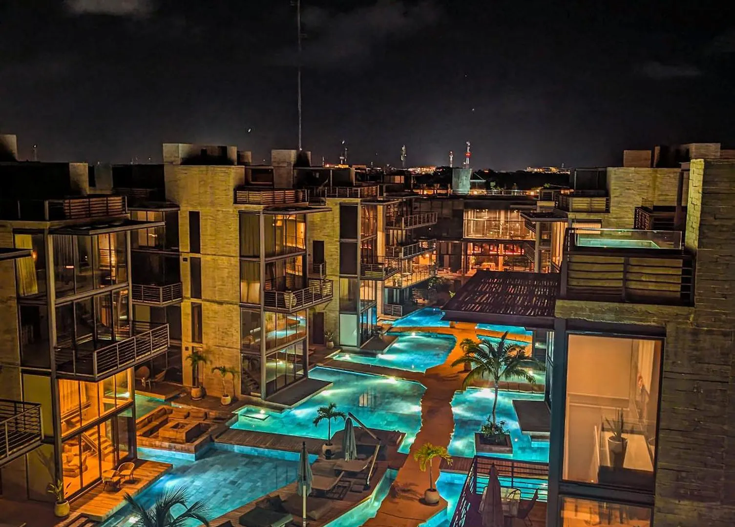 2-Br Tropical Retreat With Sauna, Gym And Pool Tulum Mexico