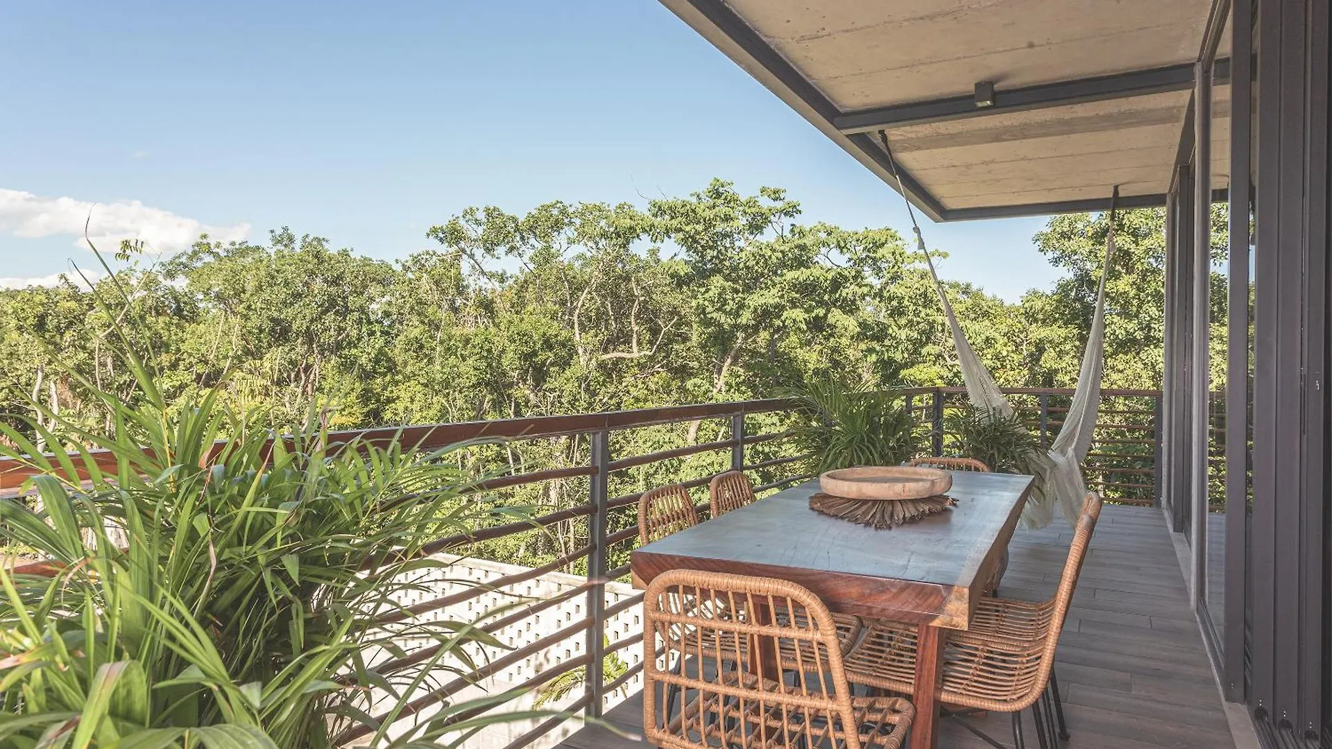 2-Br Tropical Retreat With Sauna, Gym And Pool トゥルム 0*,  メキシコ